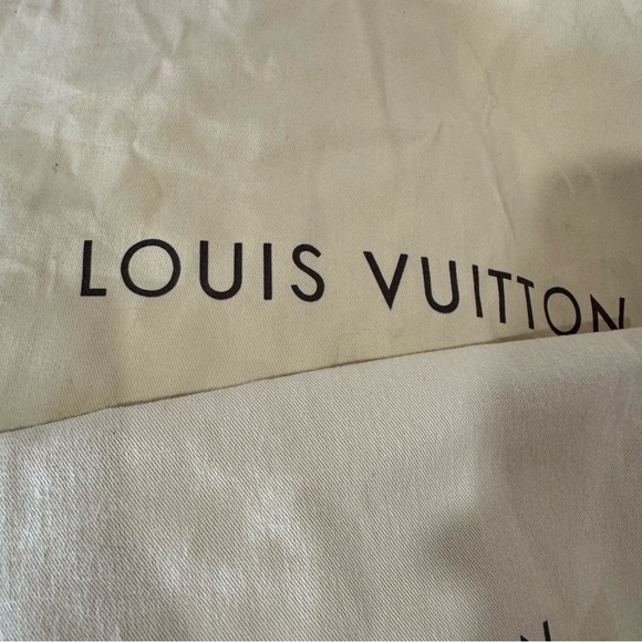 Louis vuitton dust covers - Picture 4 of 5